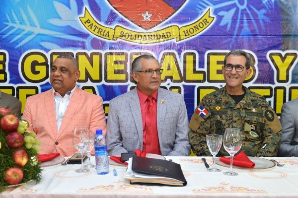 IGAFAR realiza almuerzo navideño de confraternidad familiar